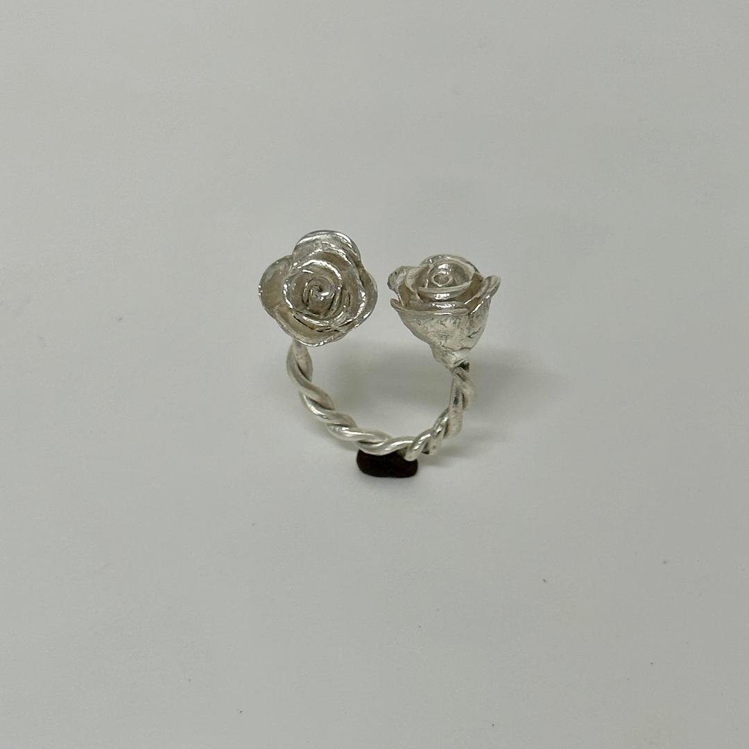 Roses Ring