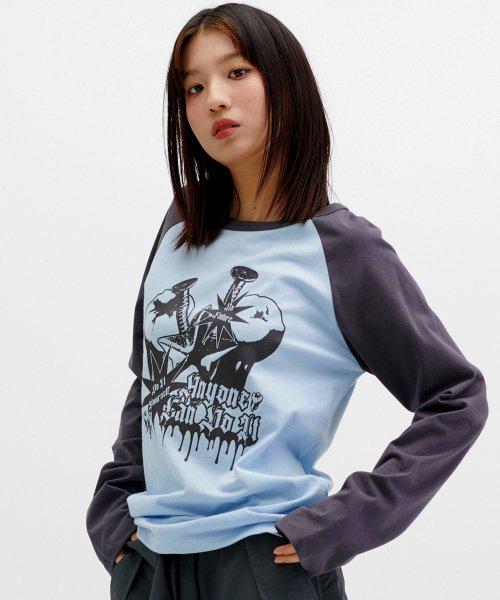 투쓰 래글런 롱 슬리브 티 [스카이 블루]