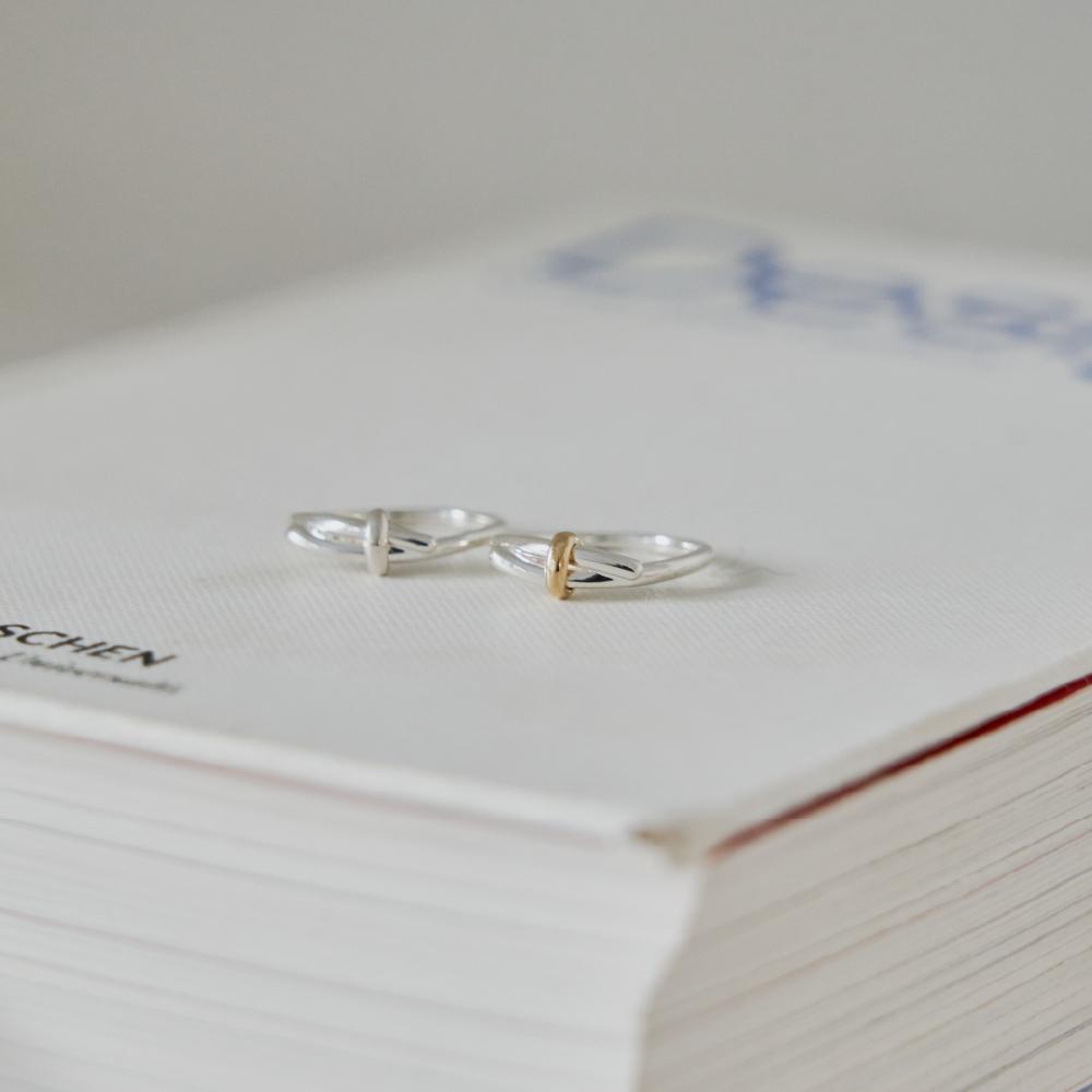 Tied ring
