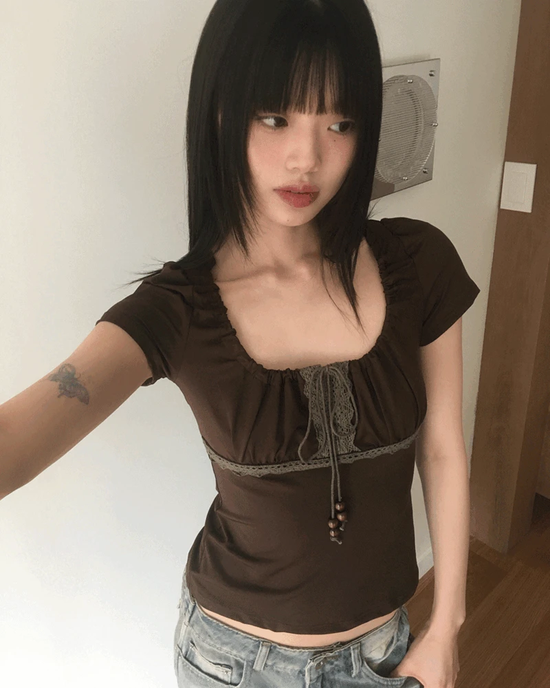 쿠로 빈티지 셔링 레이스 반팔 티셔츠