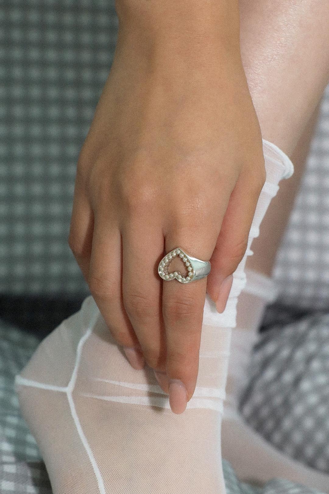 Round Ball Heart Ring