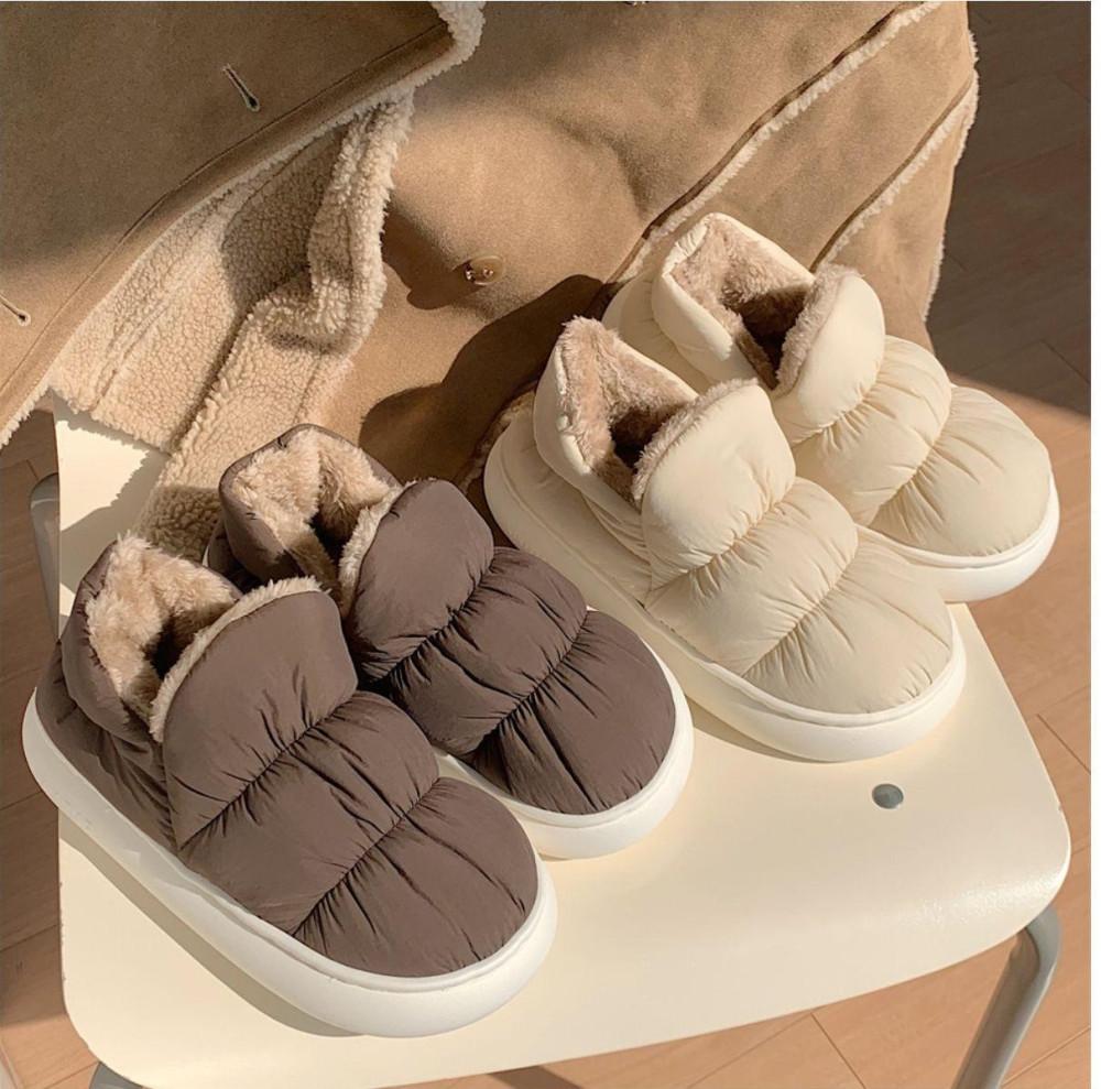 수심 Bread Shoes(2 color) 브레드 슈즈 패딩 털슬리퍼 남녀공용 털실내화 겨울
