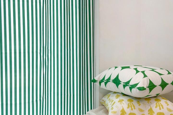 스트라이프 그린 커튼