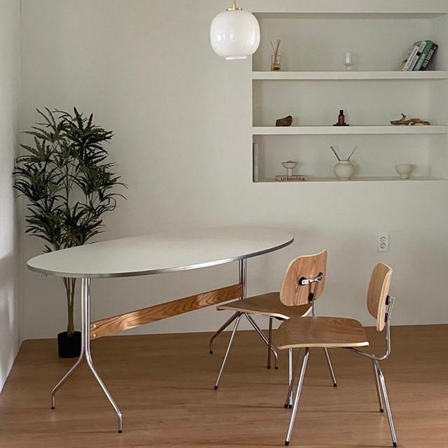 모먼테이블 HPL 4인용 6인용 화이트 실버엣지 타원형 식탁