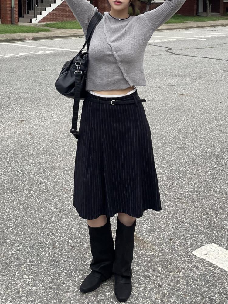 로우 스프라이프 벨트 미디 플리츠 스커트