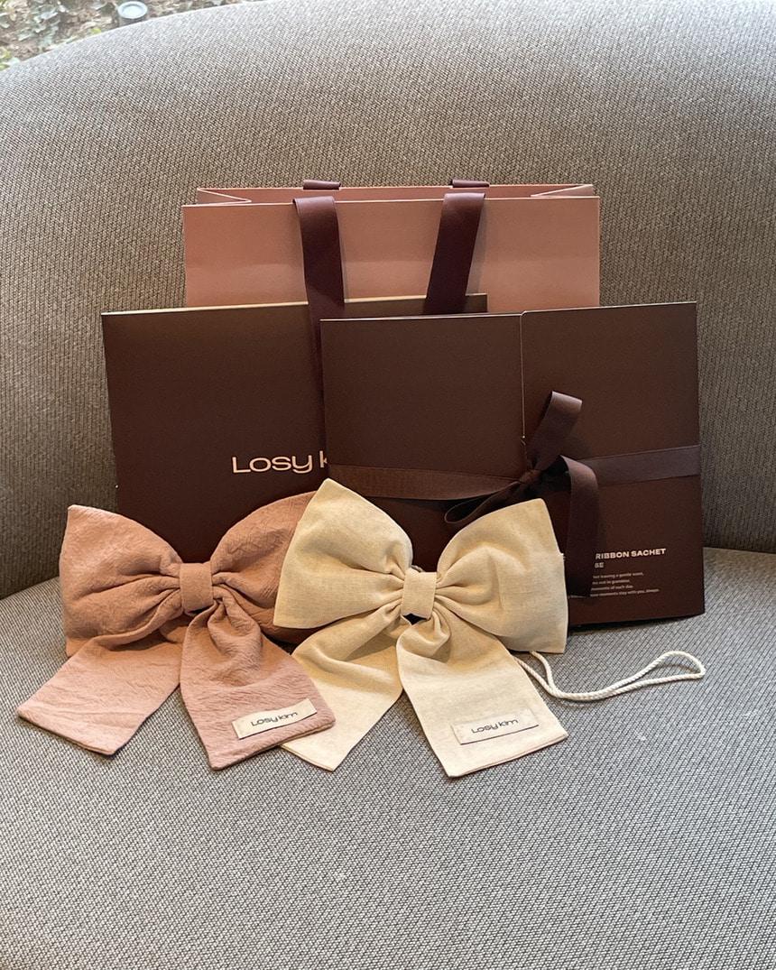 컴피 리본 사쉐: 새틴 로즈 (2colors)