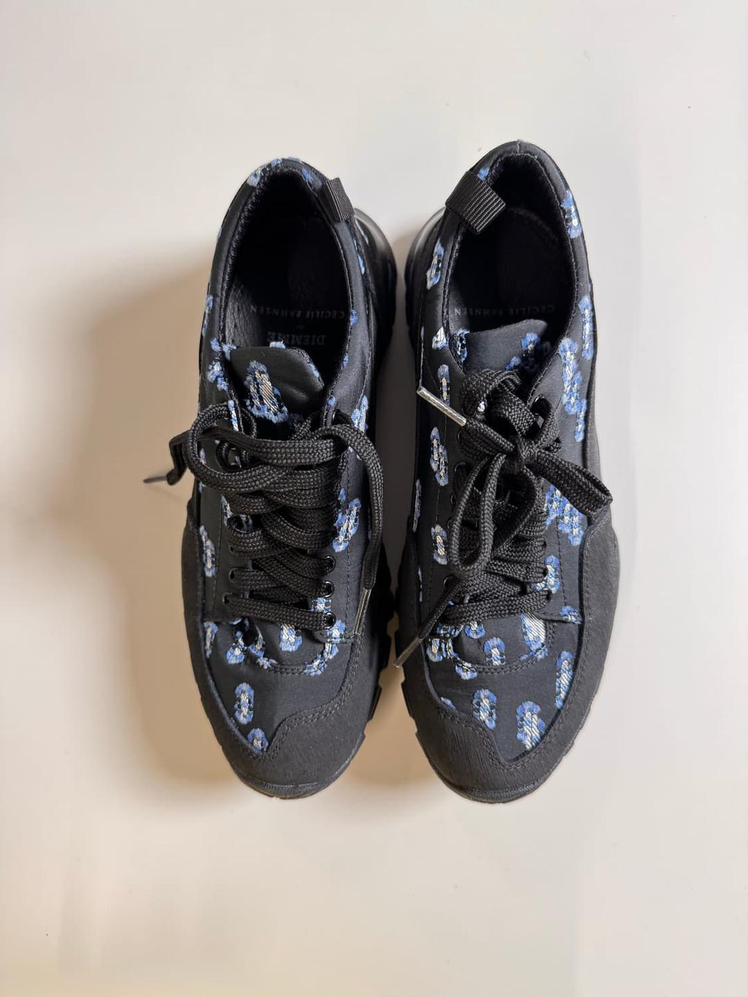 세실리아반센 디에메 | 후루츠패밀리