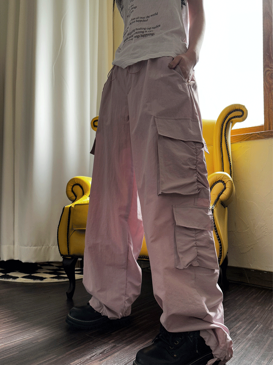 Cargo stopper wind pants