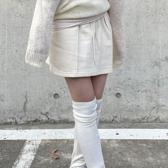 핀턱 코튼 트레이닝 미니스커트