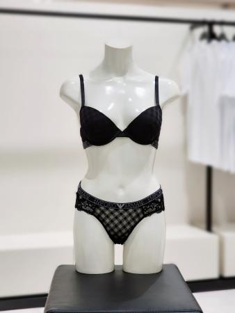 이런 상품 어때요? [엠포리오아르마니언더웨어] 비쉬 메쉬 레이스 브라팬티SET  41-85512/11510