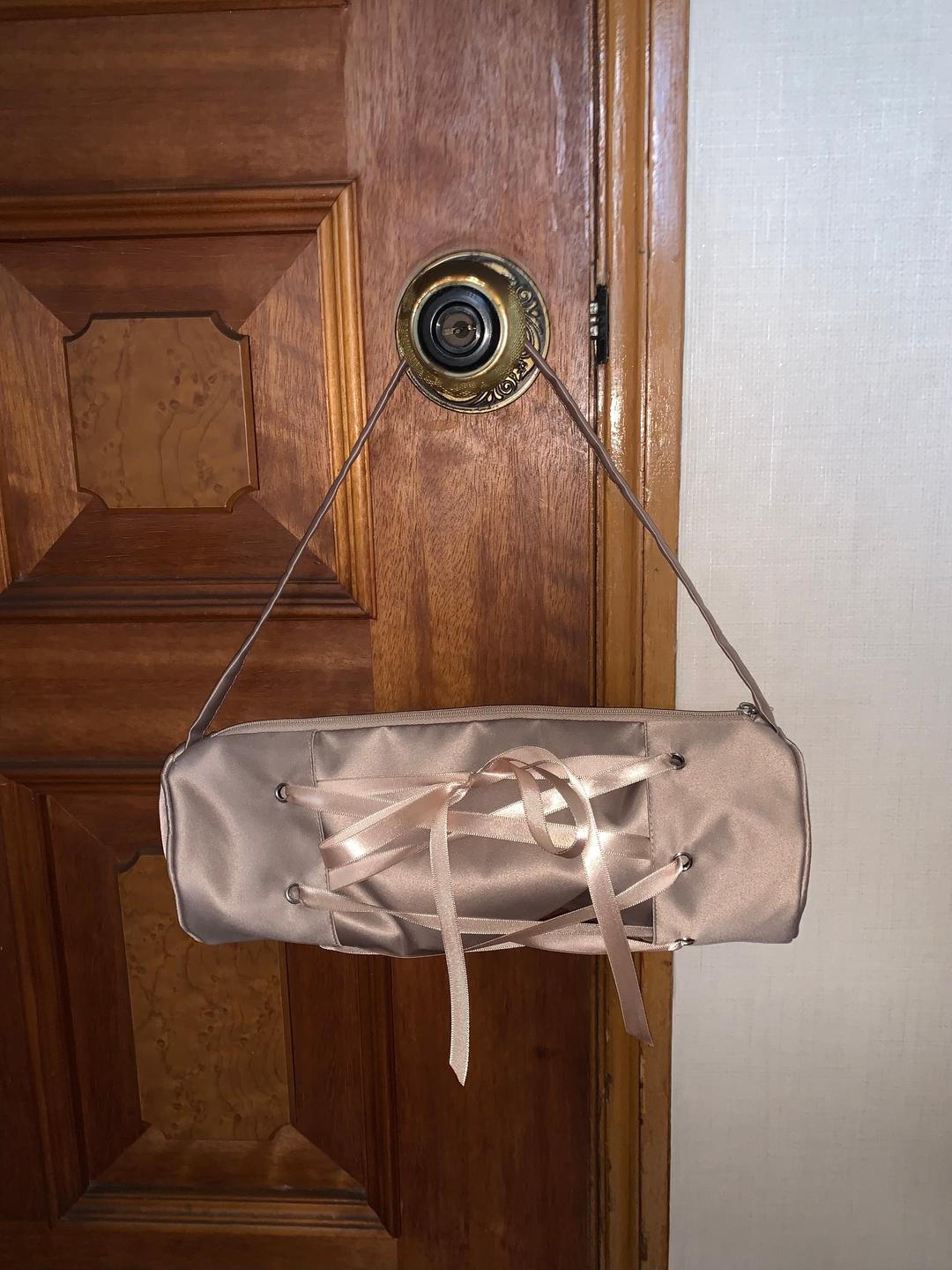 Ballerina's Shoulder Bag (Baby Brown)