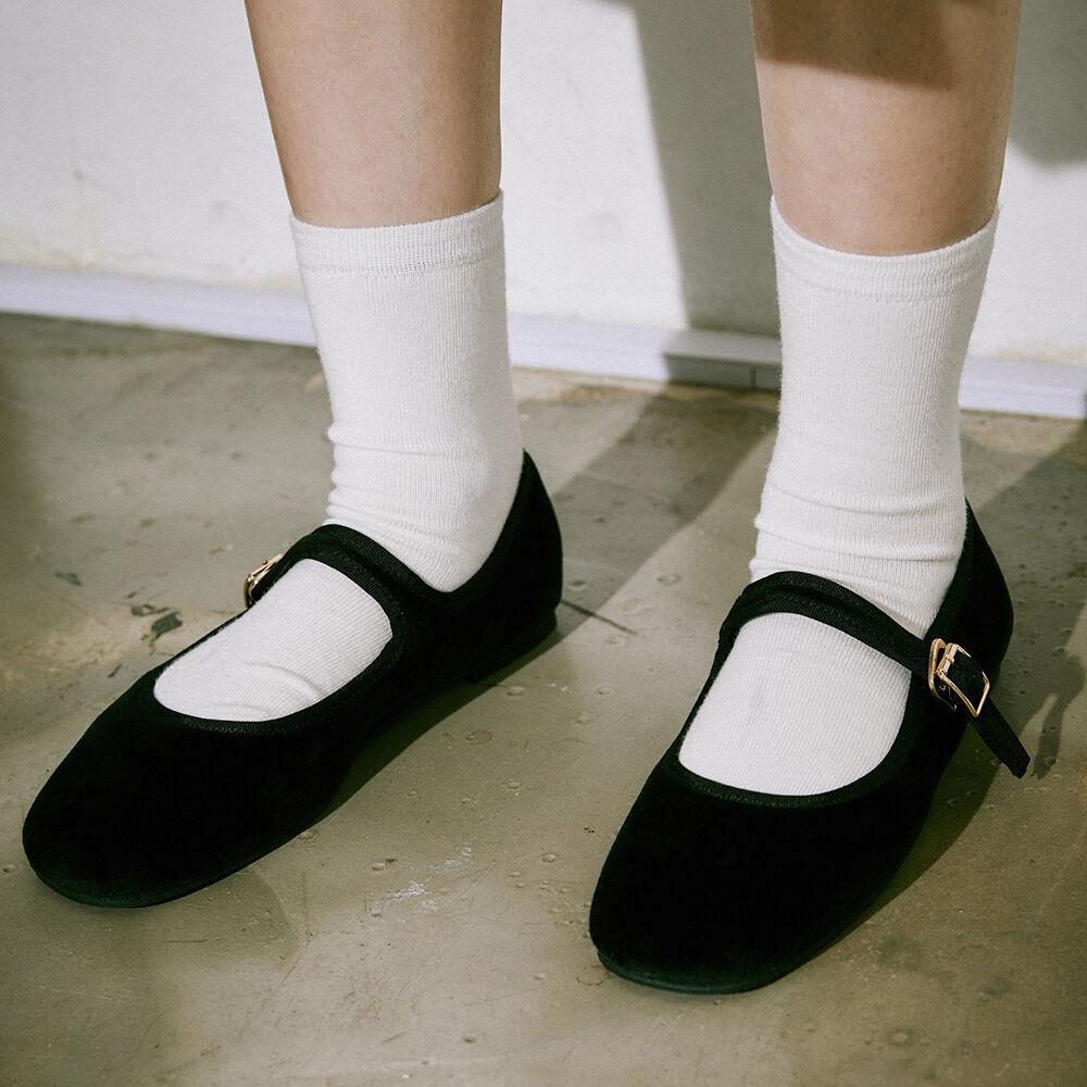 [캐시] 블랙 벨벳 플랫슈즈 (굽높이:1cm)(FPSO2F165BK)