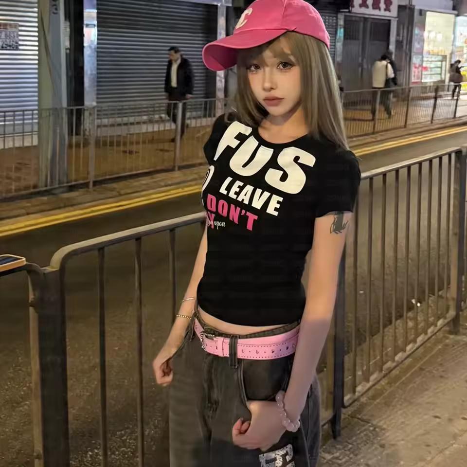 ゴシックヒップホップセクシーな女性の半袖 Tシャツ原宿パンクレタープリントカジュアルクロップトップシックな Y2K レトロエモガールズストリート