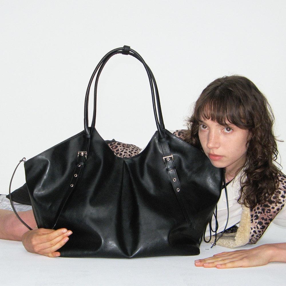 belted shopper bag (black)