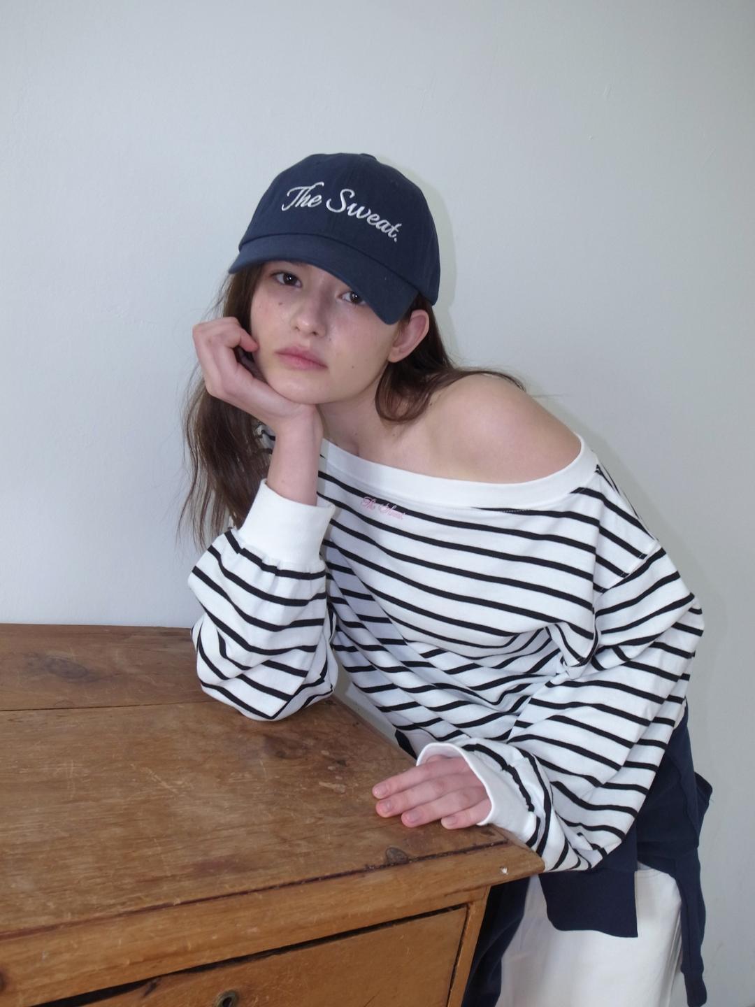 Cursive Logo Cap (NAVY)