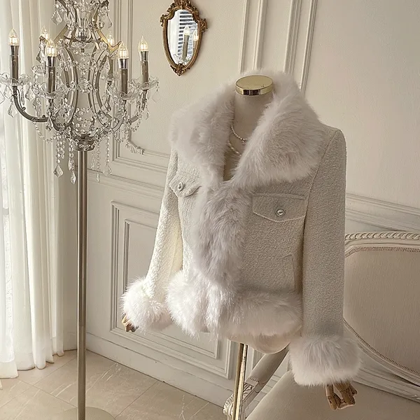 [리얼같은퍼~핏예쁨💜] 캐롤 퍼 자켓 /결혼식 하객룩 데이트룩 파티룩 브라이덜샤워 셀프웨딩 연말모임룩 숏자켓 크롭자켓 겨울코트 겨울자켓 무스탕 트위드자켓 트위드코트 퍼자켓 퍼코트