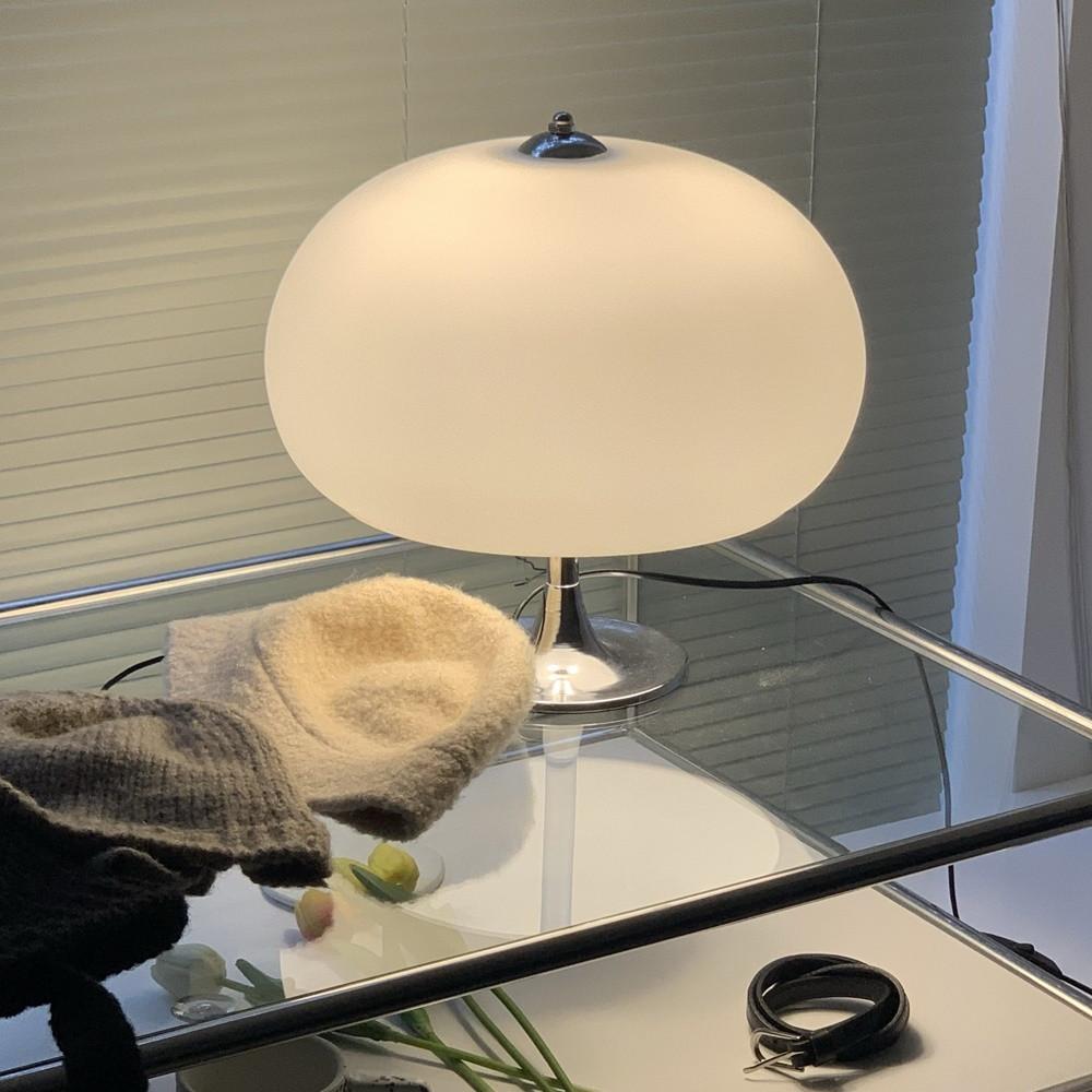 [lmstudio] 미드센추리 볼드 인테리어 테이블 램프
