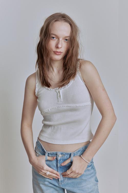 LACE BUTTON SLEEVELESS TOP V2 (WHITE)