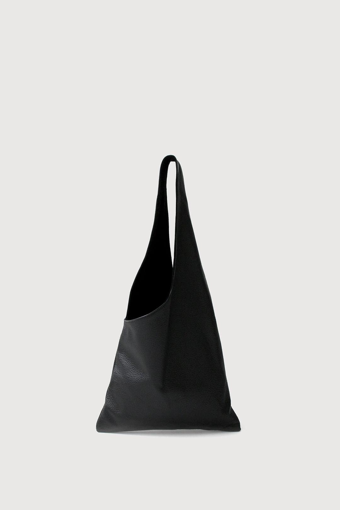 Triangle leather bag  (bk)