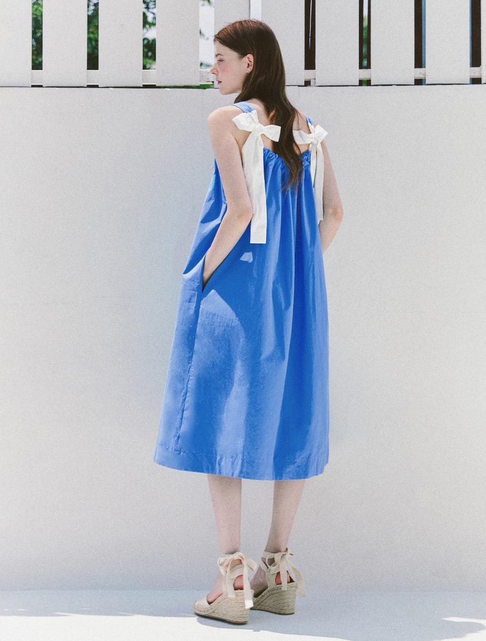 [7/2 순차배송] 코튼 배색 리본 민소매 원피스(MOEBOP04MBL)