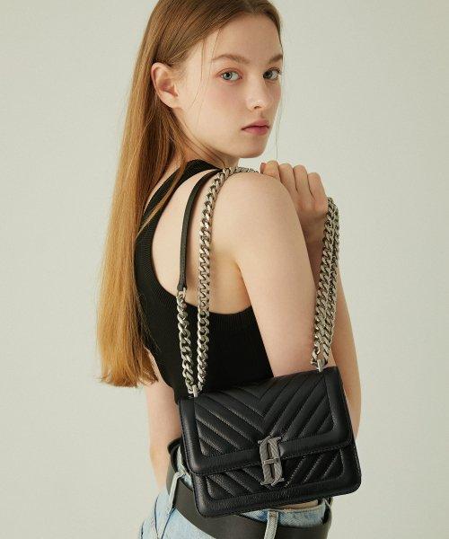 JOELLE QUILTING SM 체인숄더 BK(JHNCHA0BS700BK010)