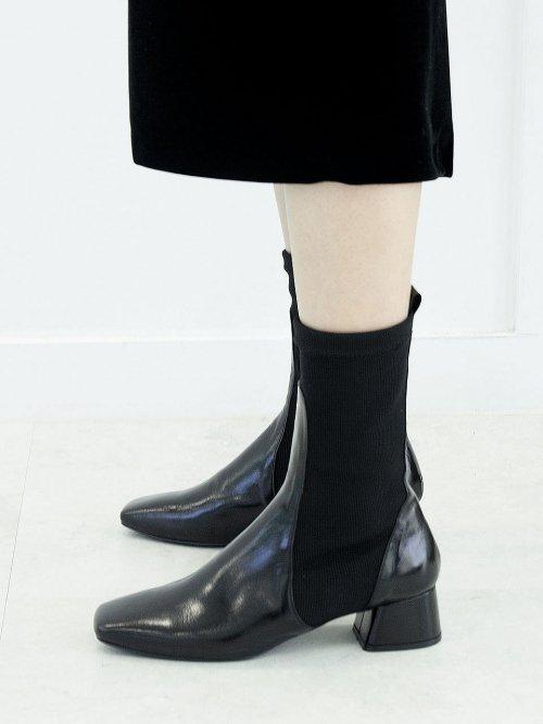 스퀘어 토 삭스부츠 / 글로시 블랙