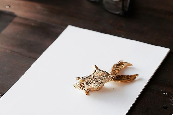 Goldfish X Paperweight / 골드피쉬 문진