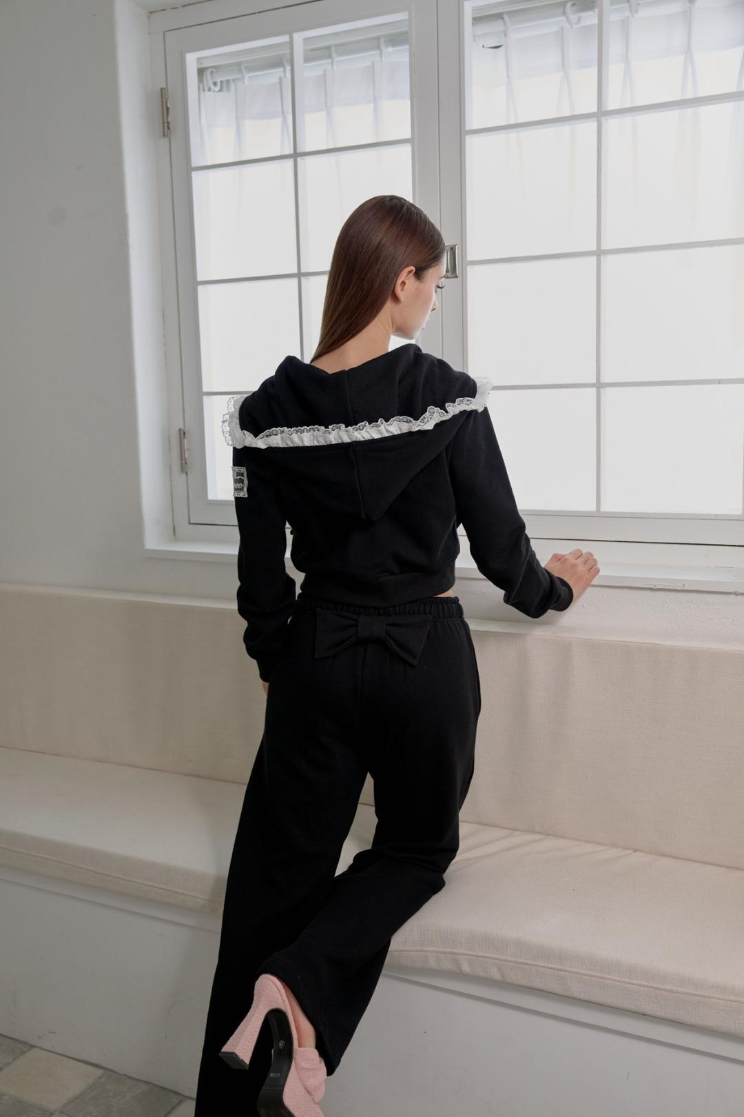 CREAMY SWEAT PANTS - BLACK