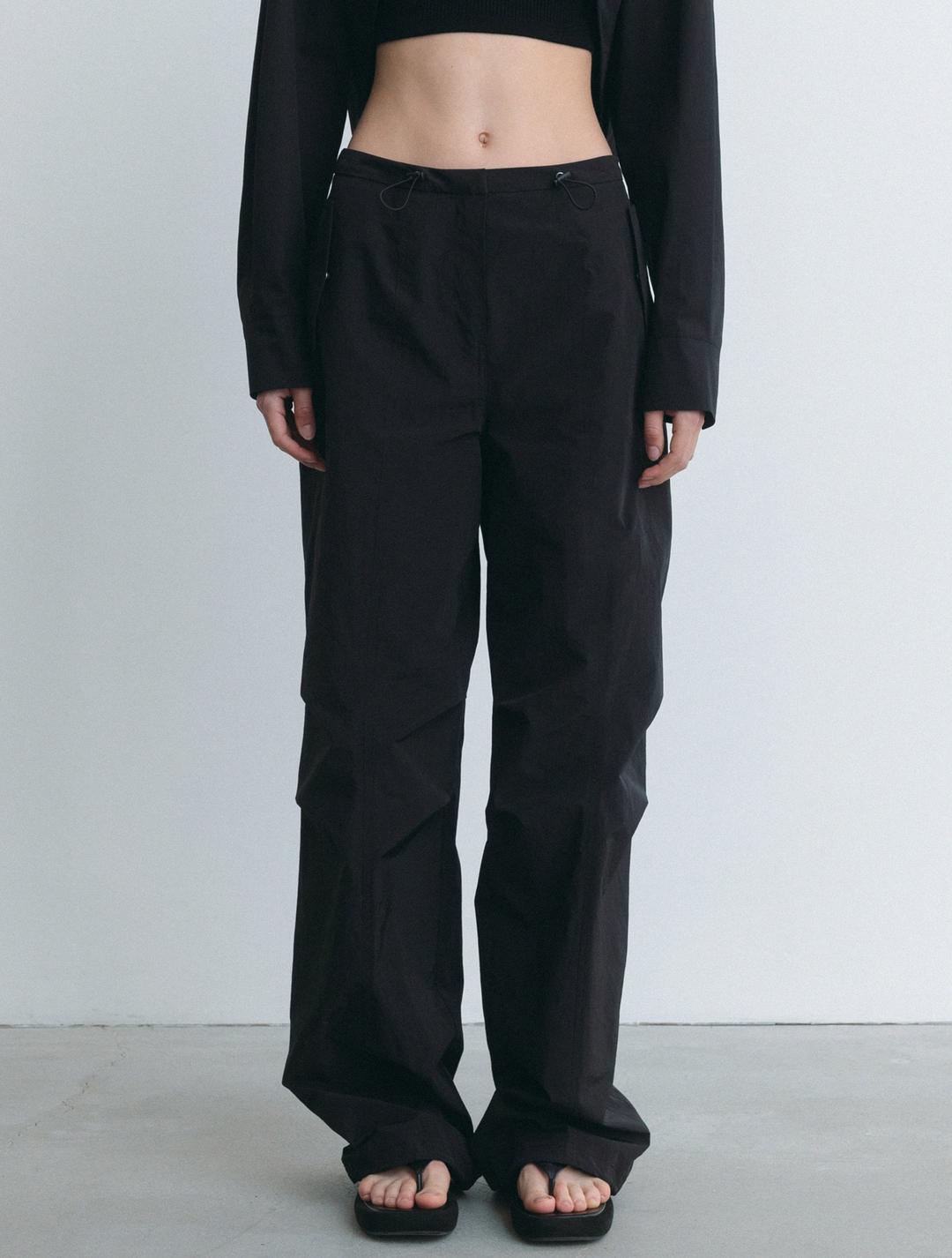 pocket parachute pants (black)