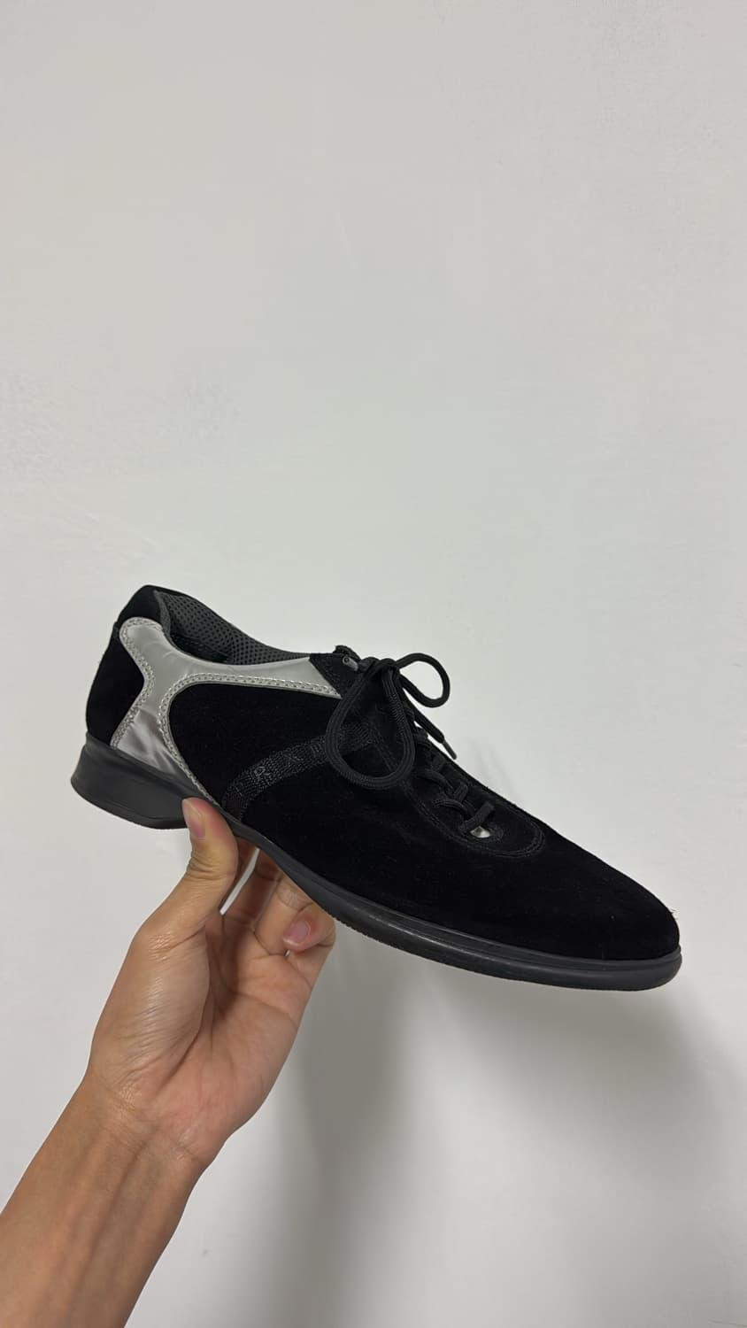 90s 프라다 스웨이드 스니커즈 | 후루츠패밀리