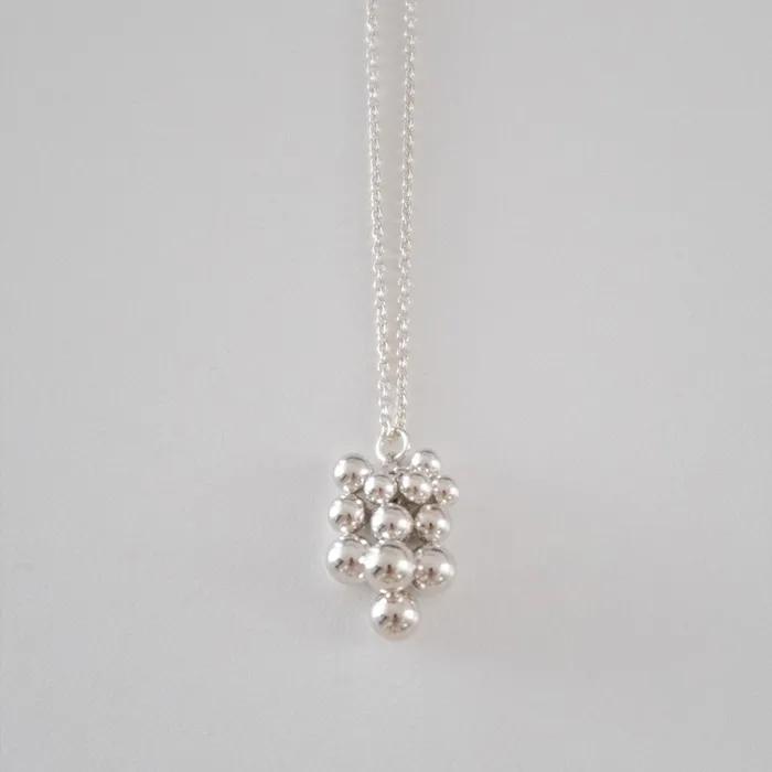 bear fruit grape necklace