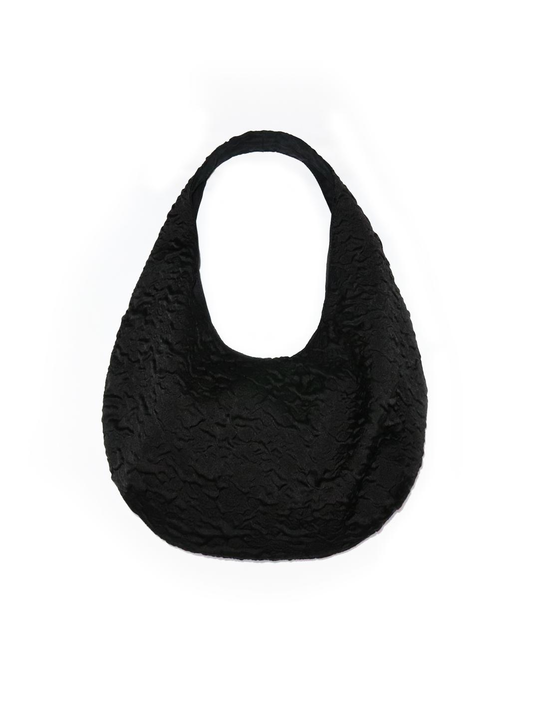[예약배송_7/27 순차출고] Egg Mini bag _ Embossing [Black]