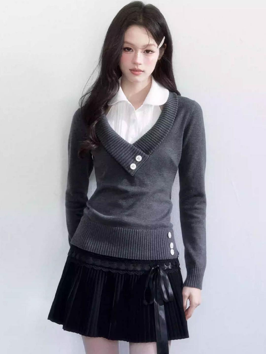 [FRAGILE HEART] Atelier Deep Neck Sweater