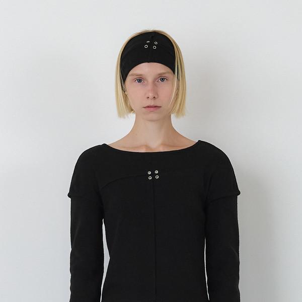 SIGNATURE RAW CUT EYELET ANGORA LONG SLEEVE TOP (BLACK)