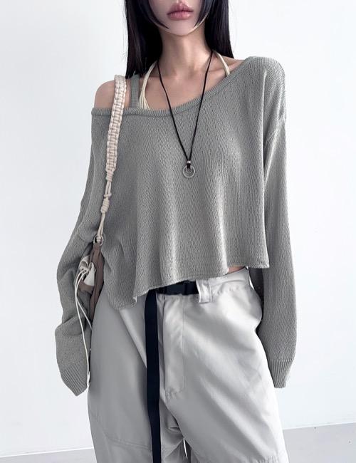 one shoulder punching knit