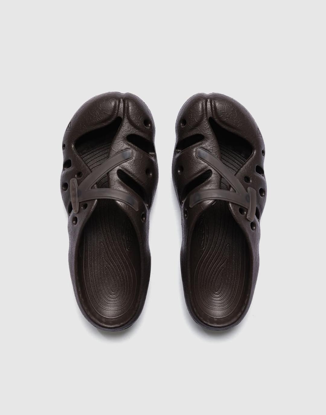 Yogeez (Chocolate Brown / Whisper White)