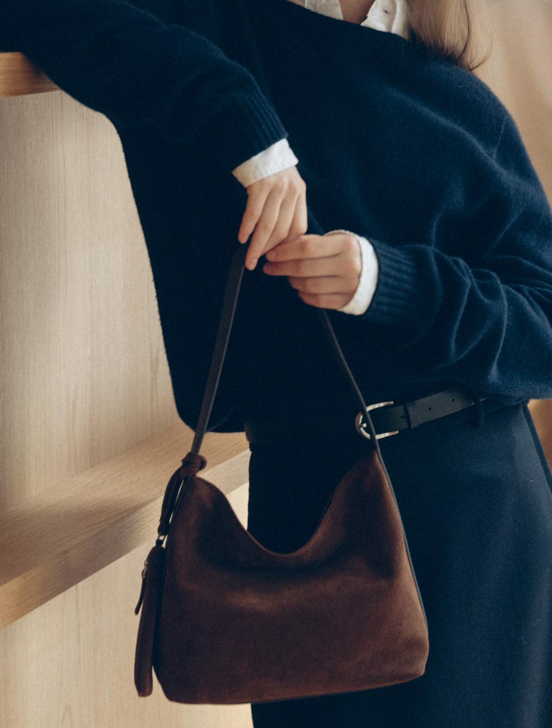 [10/13순차출고]Mini pulpy hobo bag Suede Chestnut