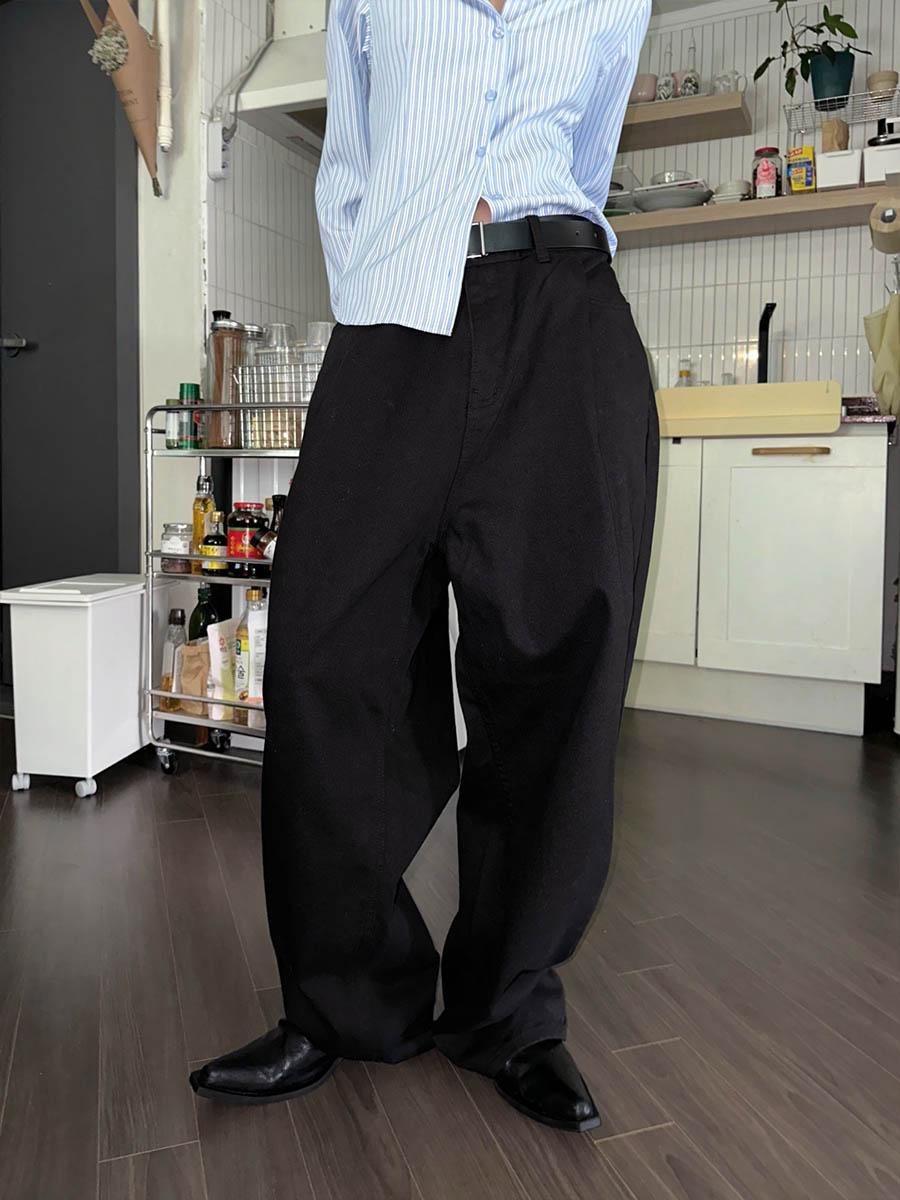 One-tuck ballon pants