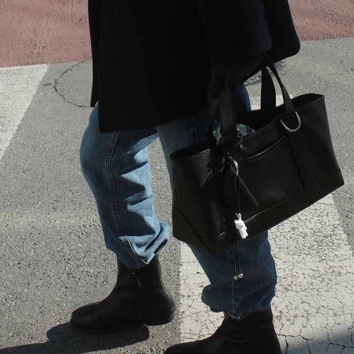 [3차 재입고/예약배송] BOAT bag - Black (hard Leather ver.)