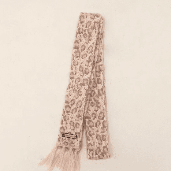 Moromoro leopard angora muffler