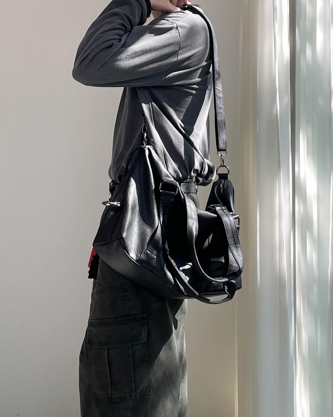 투웨이 유틸리티 레더백