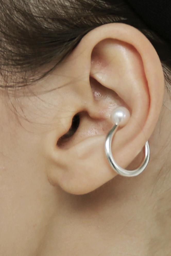pearl ear-cuff