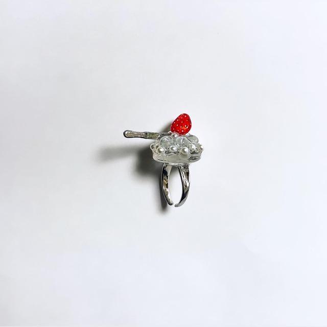 【リング】ケーキ切り分け