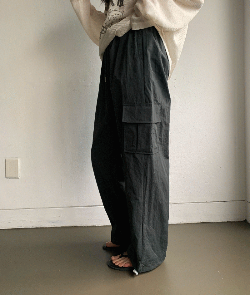 달데 [단독/made] 스푼 카고 나일론 와이드 팬츠 (트레이닝,밴딩,투웨이,스트링)