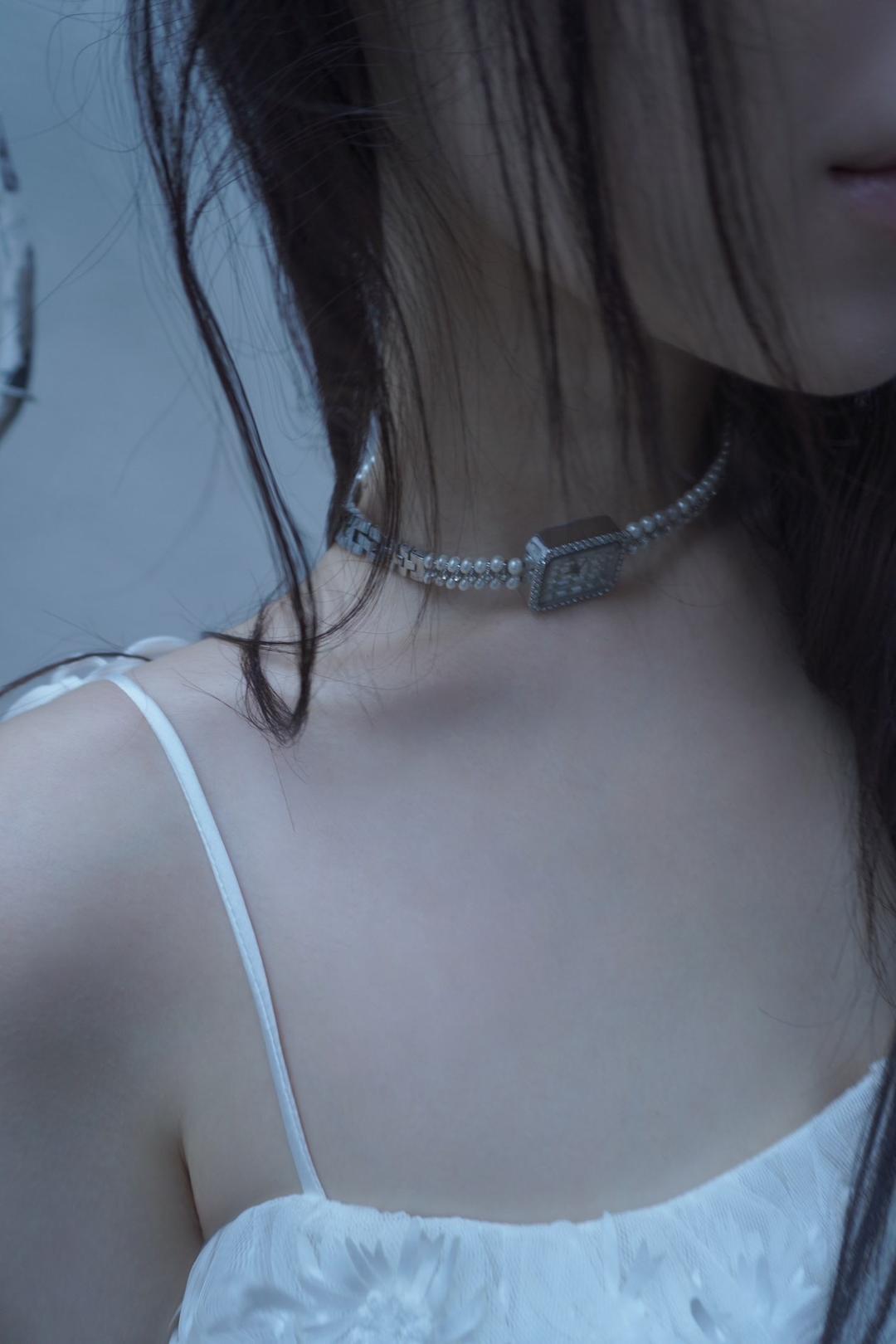 Twinkle Watch Necris