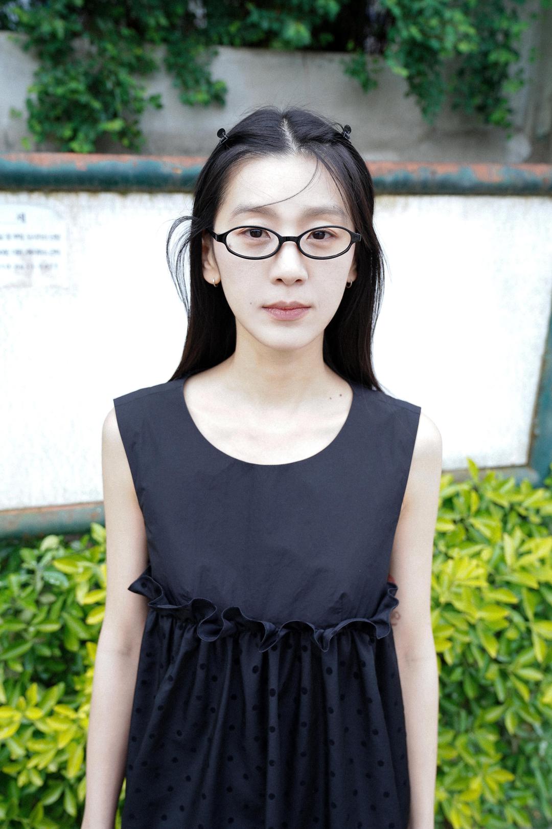 [7/10 예약배송] backless dot blouse