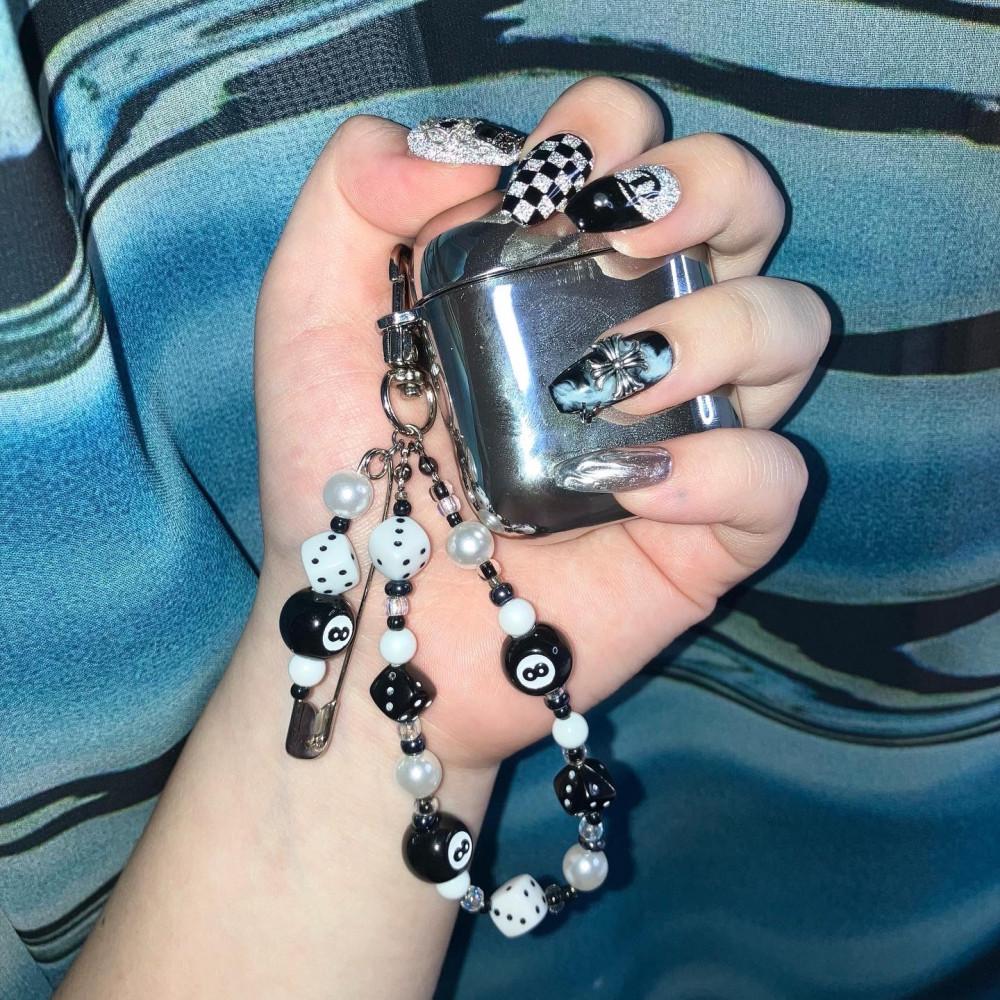 힙 키치 8볼 에잇볼 당구공 주사위 진주 비즈 키링