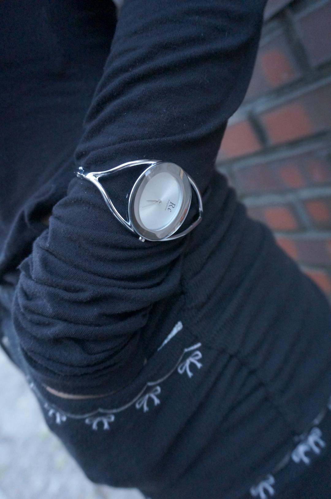 Eyes Bangle Watch