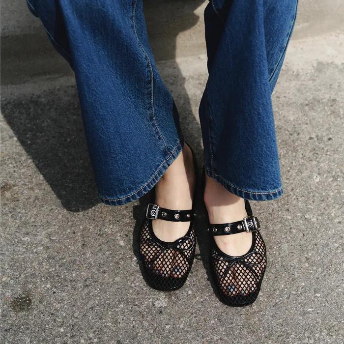MESH BUCKLE STRAP BALLERINA FLAT / BLACK