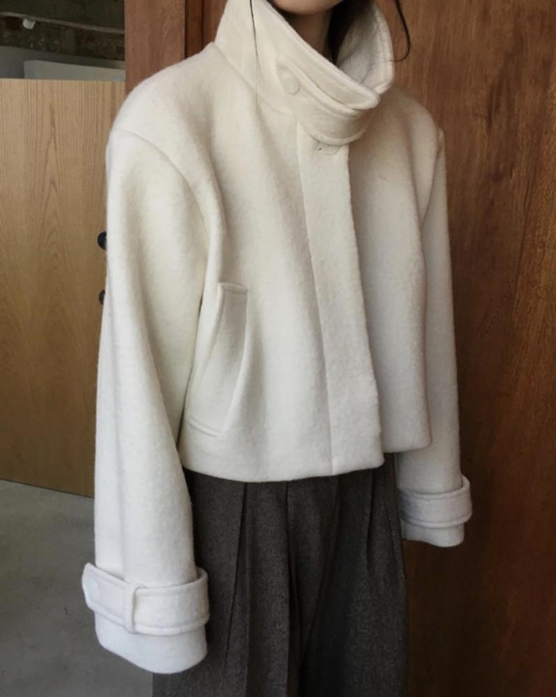 아이보리 당일배송/하이넥 숏울코트